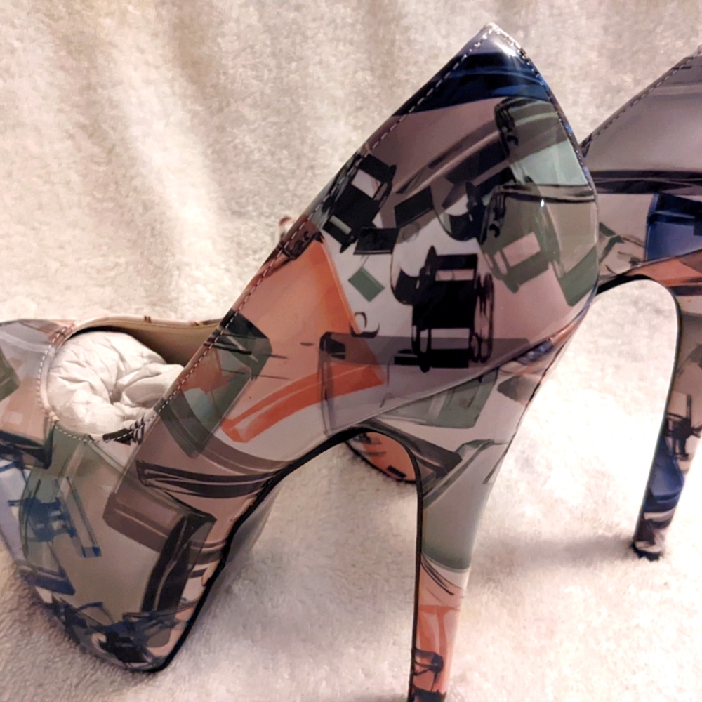 NEW Rosette Perfume Bottles Patten Stiletto Platform High Heel Size 8